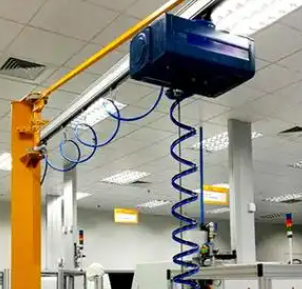 物流中心的智能助手電子智能平衡吊